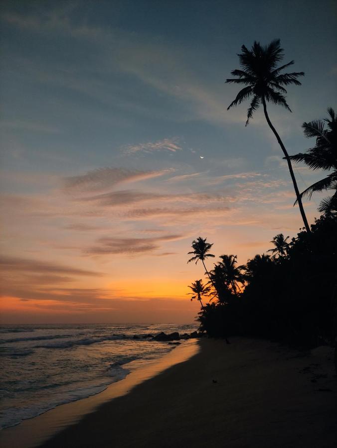La Polena Hotel Matara Exterior photo